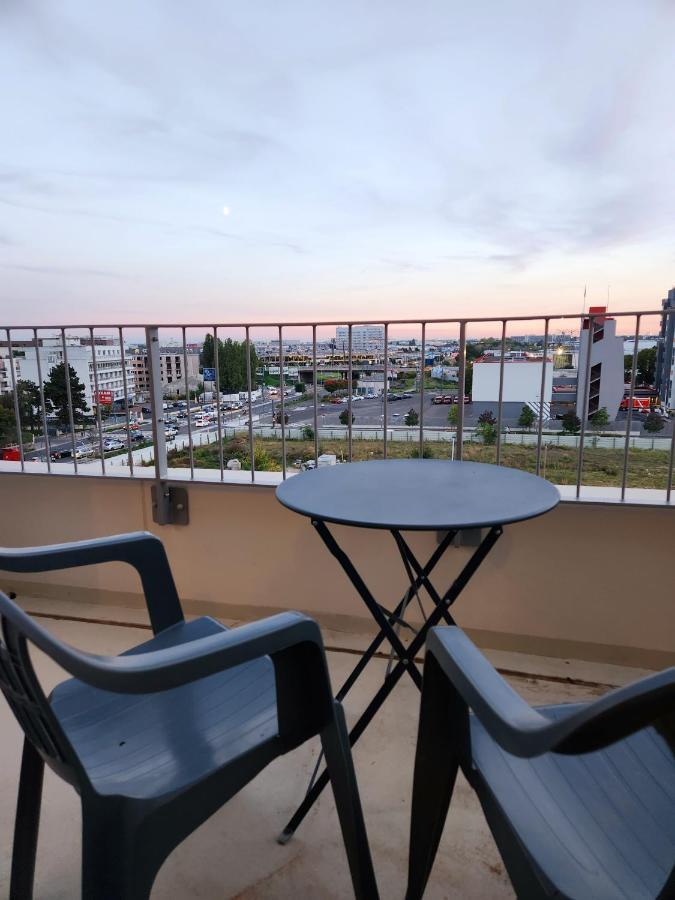 The Orly Neighbors Appartamento Chevilly-Larue Esterno foto